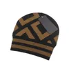 Designer Beanie Cappello a maglia Cappelli da uomo e donna Lettere cofano Trend traspirante di autunno e inverno generoso elegante cento con moda variata Z-12 variata