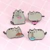 Creatieve Cartoon Dier Kat Eten Noodle Emaille Broche Legering Badge Shirt Tas Pins Accessoires Vrouwen Sieraden Geschenken Voor Vrienden BJ