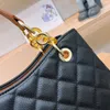 Lüks Fransız Marka Tasarımcı Kadın Tote Çantalar Yüksek Kaliteli Moda Büyük Kapasite Orta Çağ Omuz Çantası Omuz Deri Klasik Elmas Kafes Kafesi Crossbody Bag