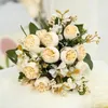 Dekorative Blumen Faux Blum Arrangements Künstliche Stängel elegant realistische Seidenrose Arrangement für Home Wedding Decoration Dining