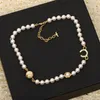France Jewelry Brand Designer Luxury Pearl Brass Necklace Classic Pearl Beans Dubbel bokstav inlaid Rheinestone Women Charm Neckor Sister Fashion Gift