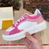 Scarpe casual Donne Donne Flower involuta in pelle rosa Sneaker da donna in pelle di vitello rosa