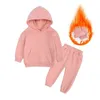 بالإضافة إلى أن ملابس الأطفال السميكة في Velve Children Warm Sports Suitsuit Hoodies Pullover Sweatshirt Pants Winter Kids Girls Boys Sets 231228