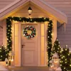 Couronnes de noël à fleurs décoratives, pour porte d'entrée, avec décoration de cour éclairée par Led et cheminée cadeau