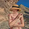 Chapeau de paille de mode Designer Hommes Femmes Seau Chapeau Ajusté Chapeaux Protection Solaire Été Voyage Plage Sunhat Lettre De Luxe Grand Eaves Caps Hepburn Hat