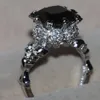 Victoria Wieck Vintage Jewelry Round 10kt 화이트 골드 가득한 검은 사파이어 보석 시뮬레이션 다이아몬드 웨딩 여성 밴드 Skull RI191V