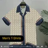 Yaz Avrupa Erkek Gömlek Paris Tasarımcı Lüks Erkekler Giyim Renk Mektubu Baskı Sıradan Gömlek Serin Hip Hop Kısa Kol Geometri Baskı Tasarımcıları Tee S-3XL