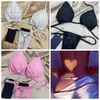 Kadın Mayo Tasarımcısı P Luxury Halter Simem Suit Kadın Bikini Seksi Giyim Kadın İçi Boş Siyah Tasarımcı Banyo Yastıklı Yüzme Katı Bodysuit Oetn