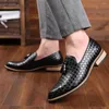 Dress Shoes Man Fashion Tassels Loafers Comfortable For Men Wave Leather Casual Slip-on Wedding Party Shoe Spring Autumn