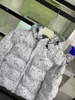 Diseñador para hombre Chaqueta de plumón Invierno Puffer Algodón Chaquetas para mujer Parka Abrigo Hoja de arce Chaqueta acolchada de algodón engrosada Abrigos cálidos Tops Outwear Múltiples colores M-3XL