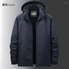 Herrjackor Autumn Fashion Men jacka huva utomhus vandring hatt avtagbar vindbrytare fleece fodrad varma vattentäta mensrockar