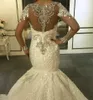 2024 Nya arabiska Dubai bröllopsklänning Scoop Lace Applique Rhinestone Crystal Mermaid Bridal Gown Long Illusion Neck Customed Vestidos de Noivas