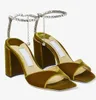 24 Elegante boda nupcial Mujer Saeda Sandalias Zapatos Tacón de bloque con tobillera adornada con cristales Tacones altos Señora Punta cuadrada Gladiador Sandalias EU35-43 con caja