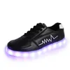 Sapatos Tamanho 2744 USB Charging Lightning Sneakers com sapatos leves LED homens homens luminosos tênis menino garotos