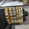 Designer Luxury 18K Gold Van Clover Armband med mousserande kristaller och diamanter Ultimat symbol för kärlek och skydd En perfekt gåva för Women Girls Lvir