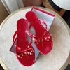 Summer Sandals Classic Women 's Flip Flops 고급 및 아름다운 크기 35-41