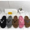 Designermode-Sandalen, Plüsch-Hausschuhe, Wolle, voller Pelz, luxuriöser Briefdruck, voller Pelz, weich, flauschig, mehrfarbig, optionale Gummisohle