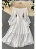 Vestidos casuais verão para mulheres francês elegante feriado longo puff manga slash pescoço fora do ombro smocked branco chiffon