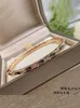 Bulgarie Carer Bracciale di design di lusso originale Bracciale con osso di serpente con diamanti bianchi per donna Bracciale stretto alla moda in oro rosa 18 carati