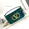 Varor Kvinnor Baguette Designer VLTN Bag Bags Sequins Beads Diagonal Cross Chain Small Square Fashionable Shiny Purse Läder avancerad Zrds7Jqa