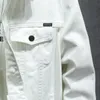 Осенняя высококачественная мужская джинсовая куртка белого, черного, синего цвета, модная повседневная эластичная уличная джинсовая куртка на пуговицах, S-5XL 231229