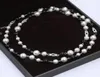 Cadeau de Noël Femmes élégantes collier de perles noires et blanches Paris Designer Bijoux Collier Strass logo Marque bijoux swe5722462