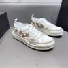 Canvas Sports Shoe Designer المشاهير الرياضي الأحذية الرياضية المدربين الرجال والسيدات الأحذية الرياضية منصة المطاط الفاخر أعلى النجوم النسيج المتسكعون