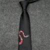 GY2023 Men slips design herrar band mode nacke slips brev tryckta lyxiga designers affärer cravate nackkläder mode affär slips med ruta 88g95jhn