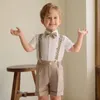 Barn S Khaki randig kostym Set Boy s Suspenders Long Shorts Vest Shirt Bowtie Cloths Children Birthday Party Costume 231228