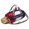 Gym Travel Training Sports Fitness Shoulder Bags For Women Mänskor Stor duk Helg Kvinnlig mode Lätt handväskor 231228
