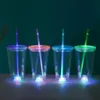 LED 16オンスのアクリルライトアップフラッシング蓋とストロースノーグローブタンブラーダブルウォールクリアプラスチックタンブラー4.23秒