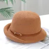 Chapeau de soleil à bord bouclé pour femmes, casquette de pêcheur, tricoté, ceinture en métal, décor, chapeaux seau, Protection solaire, plage, ajouré, élégant, nouvelle collection