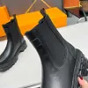 مصممي النساء الفاخرة في الكاحل أحذية نصف أحذية أسود العجل جودة الدانتيل المسطحة لأحذية قابلة للتعديل سستة فتحة دراجة نارية 35-42