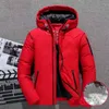 Cappotti da uomo spessi Piumino riscaldato originale di alta qualità Giubbotti da uomo Europa Piumino d'anatra bianco Cappotto invernale da uomo Giacca corta UK 231228