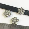 Colares de pingente 50pcs 8mm completo strass flor slide encantos letras caber pulseiras colar cintos