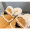 Designer slippers Mule Sandal Flat Shoes Flats Casual Shoe Winter Warm Slipper Women Home Indoor Fur Furry Triangle Snow Wool Ladies Outdoor Mules Scuffs Size 35-40