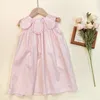 Rompers Royal Style Girls Smocked Dress Cute Doll Collar Kids Vest Vestidos Born Baby Lace Romper 2023姉妹服