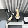 Sandali firmati Scarpe formali Primavera Ballerine con punta quadrata Moda Marchio di lusso Tacco basso Scarpe Mary Jane Casual Bianco Lolita Bottone leggero Scarpe morbide Mocassini