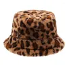 Bérets chapeau femme hiver spectacle visage petit léopard imprimé pêcheur polyvalent Pot chaud Ins seau en peluche