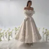 Impresionantes vestidos de fiesta de flores con capa y volantes hasta el tobillo Vestido de fiesta de noche formal Satén corto Una línea vestidos de novia