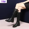 Botas mulheres grossas plataformas de joelho botas outono bota preta crava de calcinha média sapatos de moda punk botas com zíper do dedo do pé