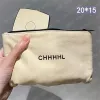 Designer Small Makeup Bag Women Wash Cosmetic Case Zipper Make Up Pochette Lady Toalettet Letter Tryckt Suede Makeup Bags Clutch Pouch 2312294D