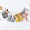 Нескользящая детская эластичная обувь для малышей First Walkers 2023 с мультяшными животными