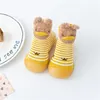 Нескользящая детская эластичная обувь для малышей First Walkers 2023 с мультяшными животными