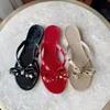 Summer Sandals Classic Women 's Flip Flops 고급 및 아름다운 크기 35-41