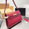 Borsa ylsl del marchio di moda Borsa Manhattan da donna Borsa a tracolla con tracolla Borse sotto le ascelle Borse in pelle Borsa firmata Borsa tote I colori solidi si abbinano a tutto