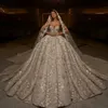 Oszałamiający Brykta 2024 Dubai Luksusowe suknie ślubne Plus Size Capel Train Sweetheart Białe zastosowane suknie ślubne ślubne