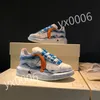 2024 Designer Casual Shoes Low For Men Sneakers Patent Läder Svart Vit Blue Camouflage Skateboarding Jogging Sports Star Trainers Sneakers YN200501