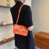 18% KORTING Designer tas New Swallow Koreaanse editie Mode Veelzijdige gepersonaliseerde Crossbody schoudertelefoontas met reliëf