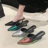 Klänningskor Luxury Perlage paljetter Mule Slides Woman Pointy Toe Sliver Green Low Heel Slippers Ladies Bling Stiletto Evening Party